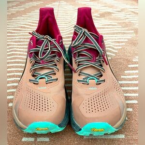 Altra - Olympus 5 Trail-Running Shoes US 8